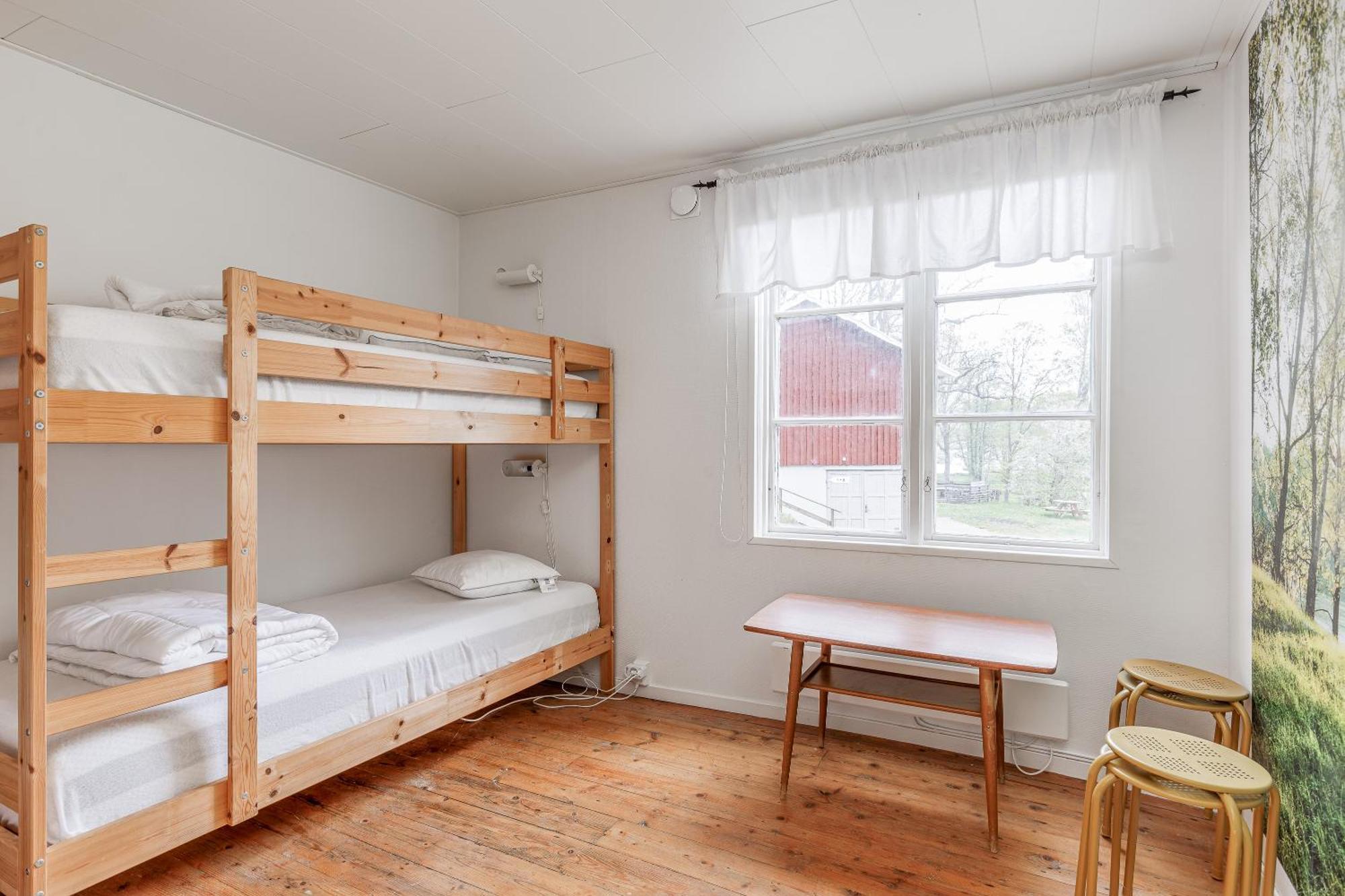Marsbaecken Hostel Västervik Room photo
